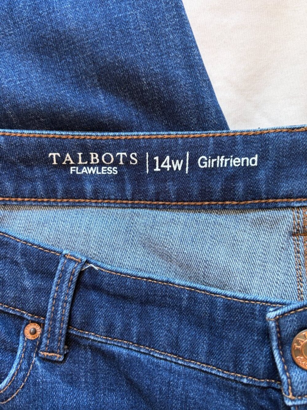 TALBOTS Flawless Girlfriend Jeans Womens 14W Dark Wash Mid-Rise Straight Leg - Picture 6 of 6